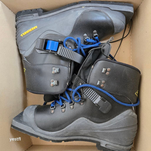 Women's Merrell Ski Boots Size 9 Black Blue Flash single buckle - Picture 1 of 10